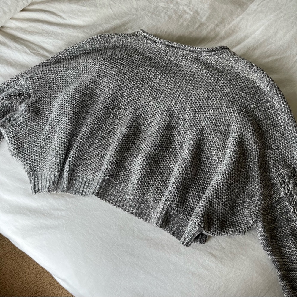 Urban Outfitters Crop Sweater - Picture 4 of 6